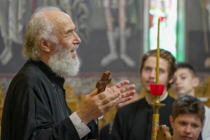 Serbare de sfârşit de an pentru clasele primare de la Seminarul Teologic „Sfântul Apostol Andrei“ din Galaţi – fotografia 22