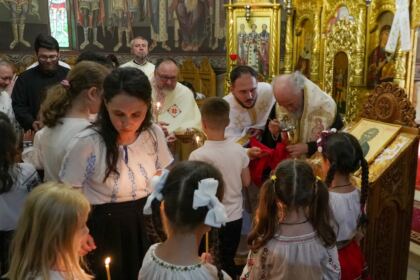 Serbare de sfârşit de an pentru clasele primare de la Seminarul Teologic „Sfântul Apostol Andrei“ din Galaţi – fotografia 30
