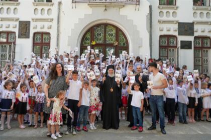 Serbare de sfârşit de an pentru clasele primare de la Seminarul Teologic „Sfântul Apostol Andrei“ din Galaţi – fotografia 66