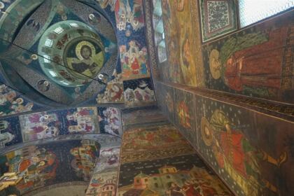 Slujire arhierească şi comuniune cu familiile afectate de incendii, la Galaţi – fotografia 9