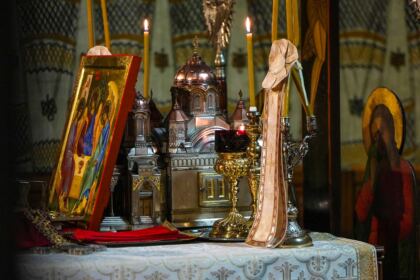 Slujire arhierească şi comuniune cu familiile afectate de incendii, la Galaţi – fotografia 30