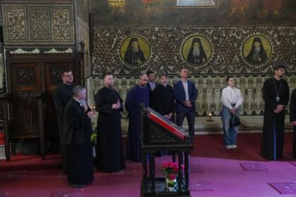 În Arhiepiscopia Dunării de Jos au continuat lucrările Adunării Generale a Federaţiei Filantropia – fotografia 16