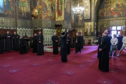 În Arhiepiscopia Dunării de Jos au continuat lucrările Adunării Generale a Federaţiei Filantropia – fotografia 21