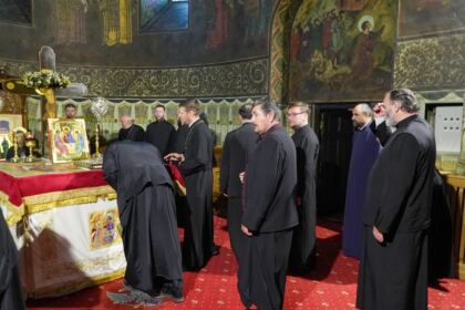 În Arhiepiscopia Dunării de Jos au continuat lucrările Adunării Generale a Federaţiei Filantropia – fotografia 24