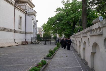 În Arhiepiscopia Dunării de Jos au continuat lucrările Adunării Generale a Federaţiei Filantropia – fotografia 27