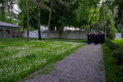 În Arhiepiscopia Dunării de Jos au continuat lucrările Adunării Generale a Federaţiei Filantropia – fotografia 29