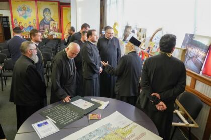 În Arhiepiscopia Dunării de Jos au continuat lucrările Adunării Generale a Federaţiei Filantropia – fotografia 30