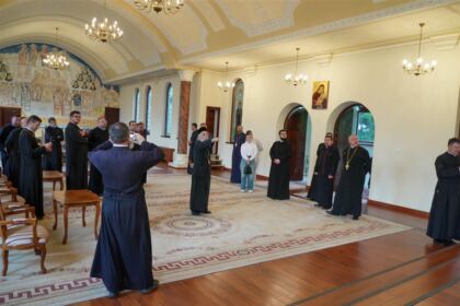 În Arhiepiscopia Dunării de Jos au continuat lucrările Adunării Generale a Federaţiei Filantropia – fotografia 32