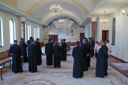 În Arhiepiscopia Dunării de Jos au continuat lucrările Adunării Generale a Federaţiei Filantropia – fotografia 33