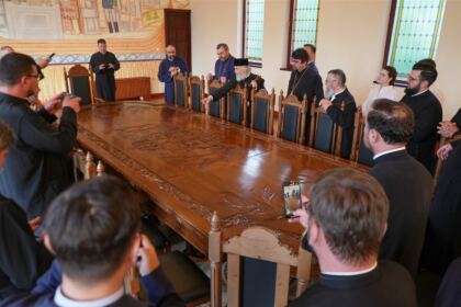 În Arhiepiscopia Dunării de Jos au continuat lucrările Adunării Generale a Federaţiei Filantropia – fotografia 34
