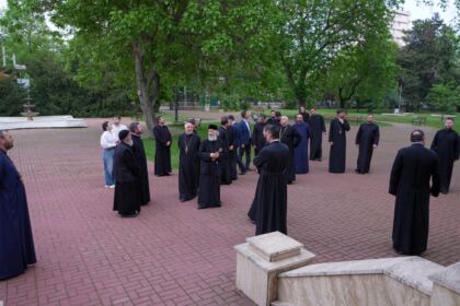 În Arhiepiscopia Dunării de Jos au continuat lucrările Adunării Generale a Federaţiei Filantropia – fotografia 36