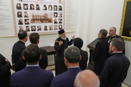 În Arhiepiscopia Dunării de Jos au continuat lucrările Adunării Generale a Federaţiei Filantropia – fotografia 38