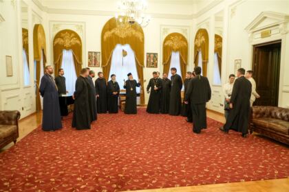 În Arhiepiscopia Dunării de Jos au continuat lucrările Adunării Generale a Federaţiei Filantropia – fotografia 44