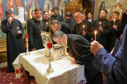 În Arhiepiscopia Dunării de Jos au continuat lucrările Adunării Generale a Federaţiei Filantropia – fotografia 57
