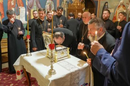 În Arhiepiscopia Dunării de Jos au continuat lucrările Adunării Generale a Federaţiei Filantropia – fotografia 58