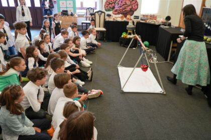 Comunicare interpersonală prin activităţi cultural-educative şi recreative pentru copii, la Muzeul eparhial din Galaţi – fotografia 20