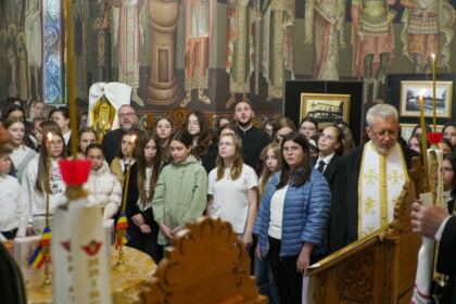 Simpozion pentru Episcopul Melchisedec Ştefănescu, la Seminarul Teologic din Galaţi – fotografia 17