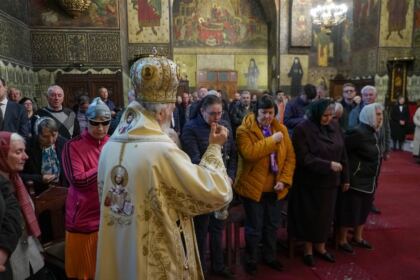 Duminica vindecării orbului din naştere la Catedrala arhiepiscopală din Galaţi – fotografia 5