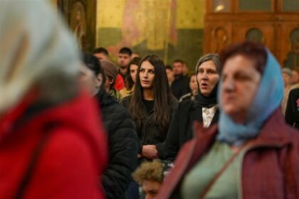 Duminica vindecării orbului din naştere la Catedrala arhiepiscopală din Galaţi – fotografia 24
