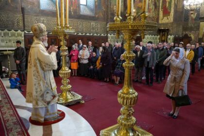 Duminica vindecării orbului din naştere la Catedrala arhiepiscopală din Galaţi – fotografia 26