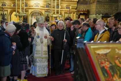 Duminica vindecării orbului din naştere la Catedrala arhiepiscopală din Galaţi – fotografia 31