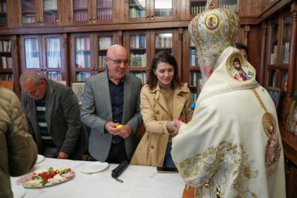 Duminica vindecării orbului din naştere la Catedrala arhiepiscopală din Galaţi – fotografia 44