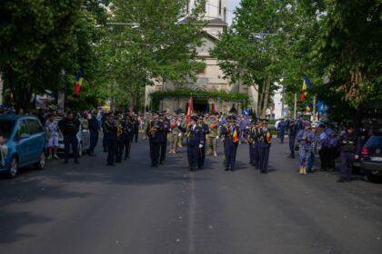 Ziua Eroilor în Arhiepiscopia Dunării de Jos – fotografia 2