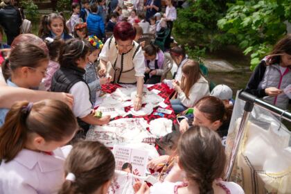 Activităţi de Ziua Internaţională a Copilului, la Aşezământul „Sf. Vasile cel Mare” – fotografia 19