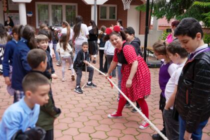 Activităţi de Ziua Internaţională a Copilului, la Aşezământul „Sf. Vasile cel Mare” – fotografia 35
