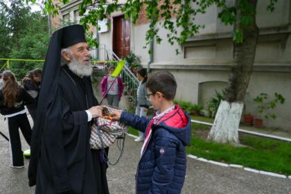 Activităţi de Ziua Internaţională a Copilului, la Aşezământul „Sf. Vasile cel Mare” – fotografia 45
