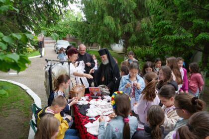 Activităţi de Ziua Internaţională a Copilului, la Aşezământul „Sf. Vasile cel Mare” – fotografia 46