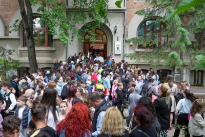 Activităţi de Ziua Internaţională a Copilului, la Aşezământul „Sf. Vasile cel Mare” – fotografia 61