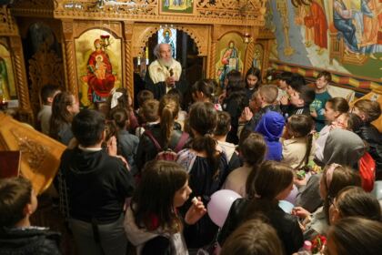 Activităţi de Ziua Internaţională a Copilului, la Aşezământul „Sf. Vasile cel Mare” – fotografia 67