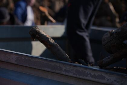 Lemne oferite de Arhiepiscopia Dunării de Jos pentru sinistraţii din judeţul Galaţi – fotografia 14