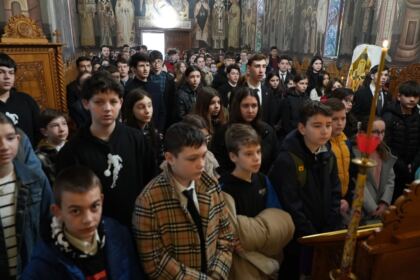 Etapa judeţeană a Olimpiadei de Religie în Galaţi şi Brăila – fotografia 3