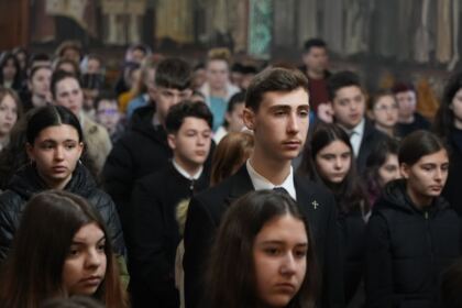 Etapa judeţeană a Olimpiadei de Religie în Galaţi şi Brăila – fotografia 4
