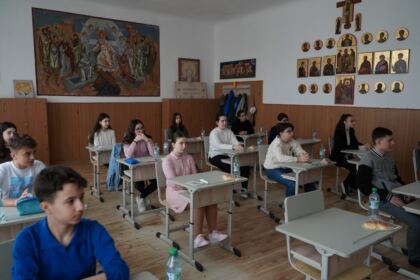 Etapa judeţeană a Olimpiadei de Religie în Galaţi şi Brăila – fotografia 50
