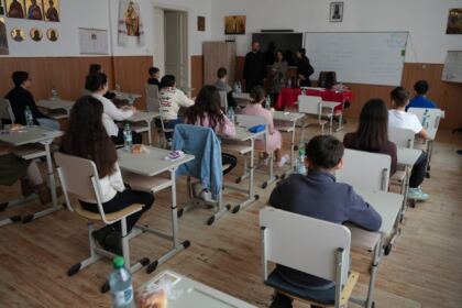 Etapa judeţeană a Olimpiadei de Religie în Galaţi şi Brăila – fotografia 51