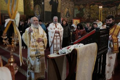 Duminica Sfintei Cruci în Arhiepiscopia Dunării de Jos – fotografia 18