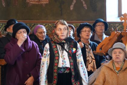 Rugăciune, filantropie şi bucurie duhovnicească la sărbătoarea Bunei Vestiri în Arhiepiscopia Dunării de Jos – fotografia 40