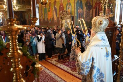 Rugăciune, filantropie şi bucurie duhovnicească la sărbătoarea Bunei Vestiri în Arhiepiscopia Dunării de Jos – fotografia 50