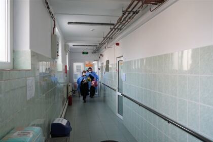 Rugăciune, filantropie şi bucurie duhovnicească la sărbătoarea Bunei Vestiri în Arhiepiscopia Dunării de Jos – fotografia 77