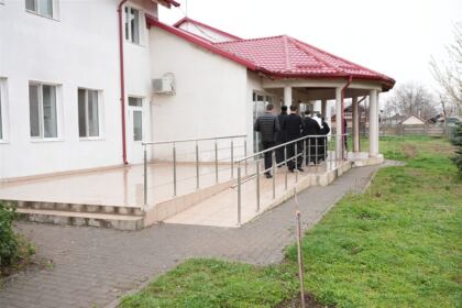 Acţiune filantropică la Centrul Medico-Social din localitatea Pechea, judeţul Galaţi – fotografia 8