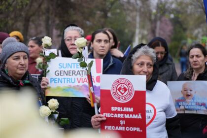 Ediţia a 15-a a „Marşului pentru viaţă“ în Arhiepiscopia Dunării de Jos – fotografia 7