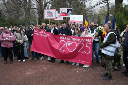 Ediţia a 15-a a „Marşului pentru viaţă“ în Arhiepiscopia Dunării de Jos – fotografia 9