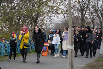 Ediţia a 15-a a „Marşului pentru viaţă“ în Arhiepiscopia Dunării de Jos – fotografia 27
