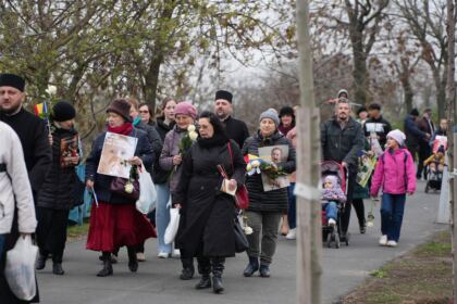 Ediţia a 15-a a „Marşului pentru viaţă“ în Arhiepiscopia Dunării de Jos – fotografia 29