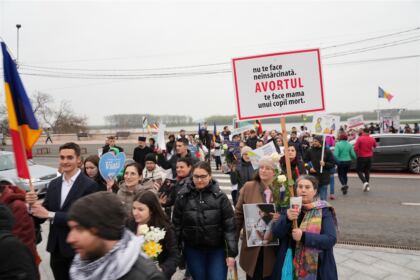 Ediţia a 15-a a „Marşului pentru viaţă“ în Arhiepiscopia Dunării de Jos – fotografia 36