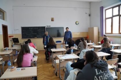 Olimpiada interdisciplinară „Cultură şi spiritualitate românească“ în Arhiepiscopia Dunării de Jos – fotografia 20