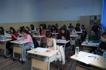 Olimpiada interdisciplinară „Cultură şi spiritualitate românească“ în Arhiepiscopia Dunării de Jos – fotografia 23